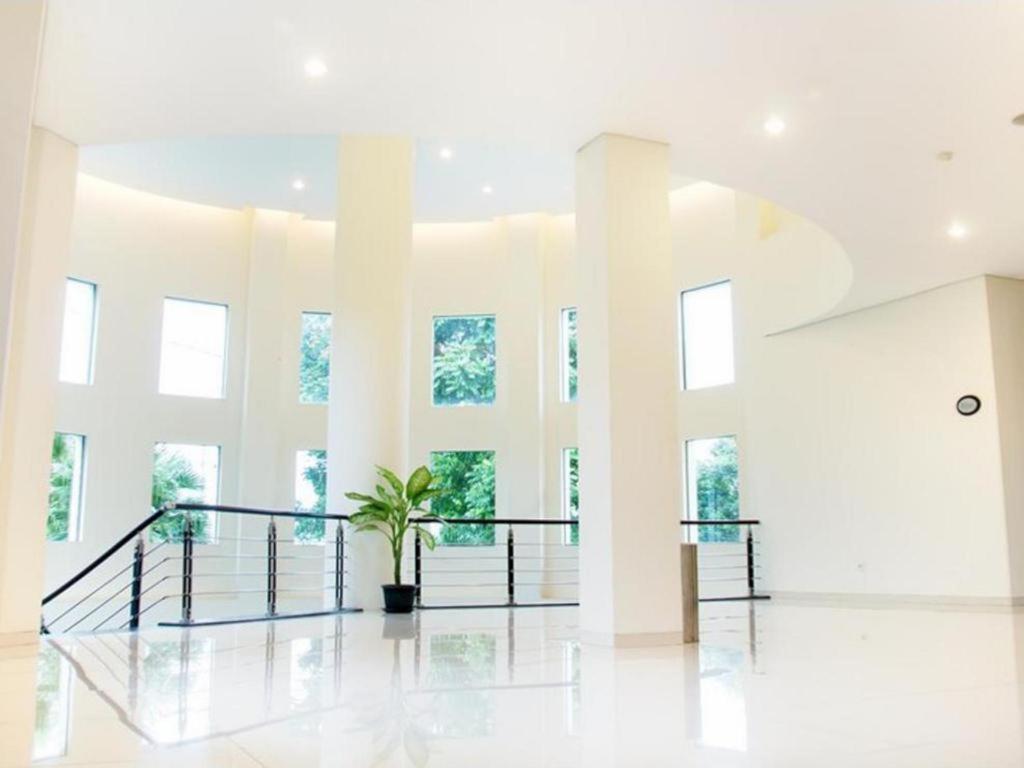 El Hotel Malang Eksteriør billede