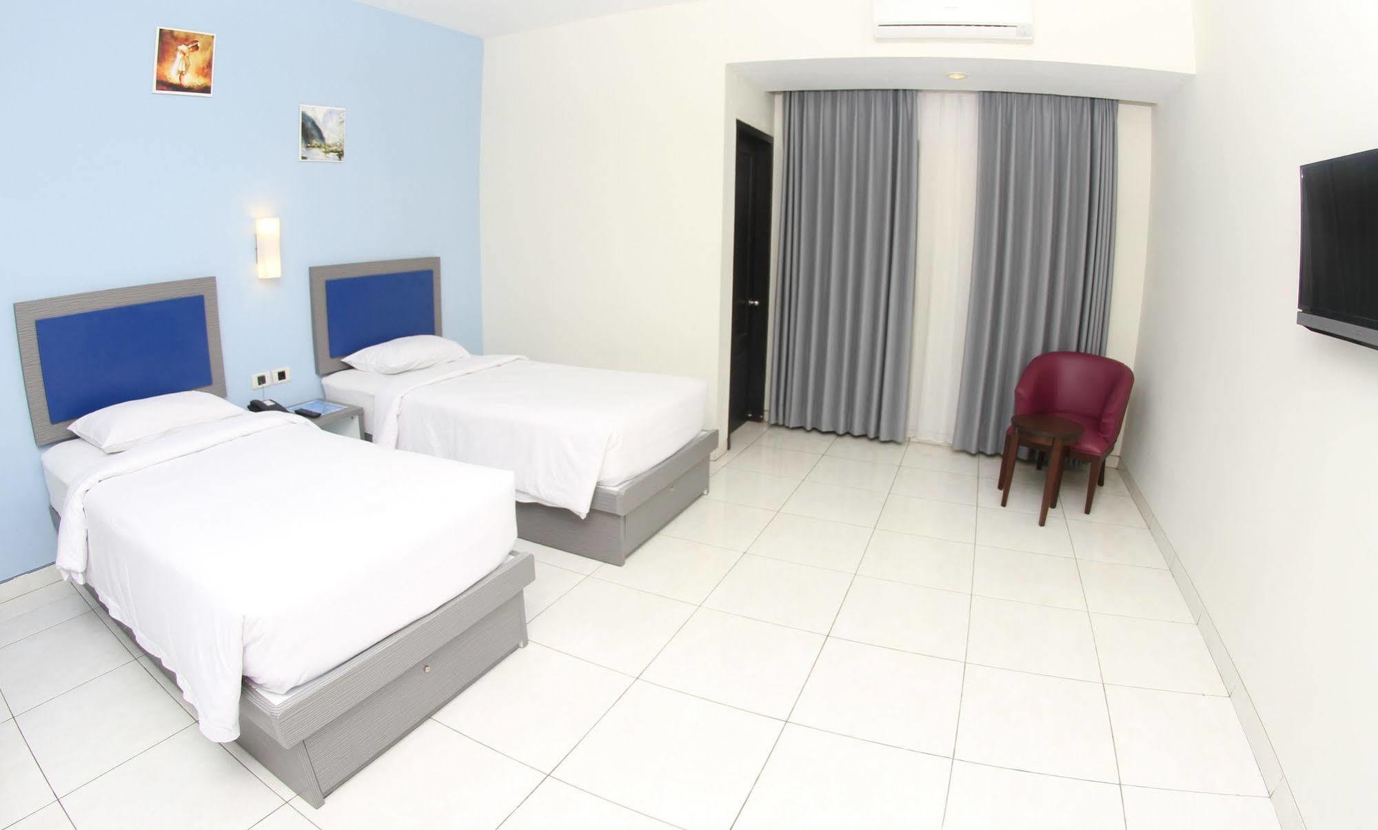 El Hotel Malang Eksteriør billede